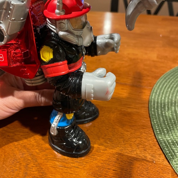 Vintage 1999 Rescue Hero, Hal E. Copter, Fireman with accessories. - Picture 2 of 7